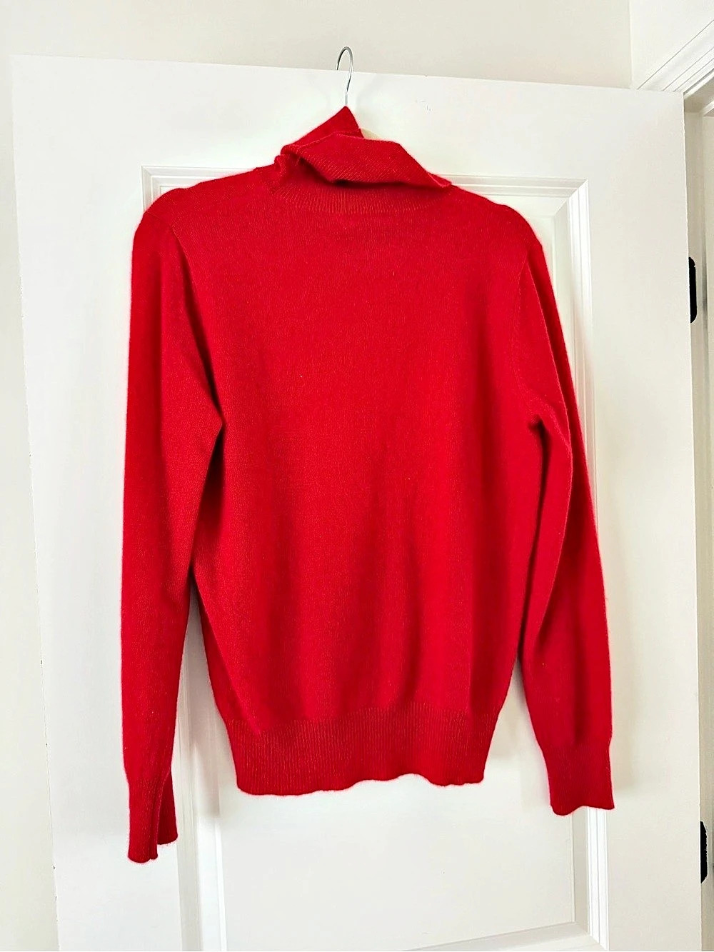 Neiman Marcus The Cashmere Collection Turtleneck Sweater Red